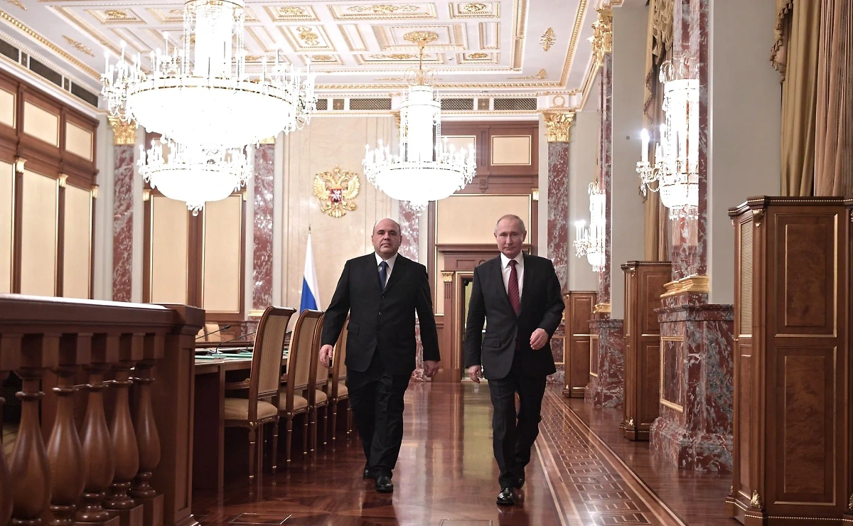 Президент РФ Владимир Путин с председателем Правительства Михаилом Мишустиным. Фото © Kremlin.ru