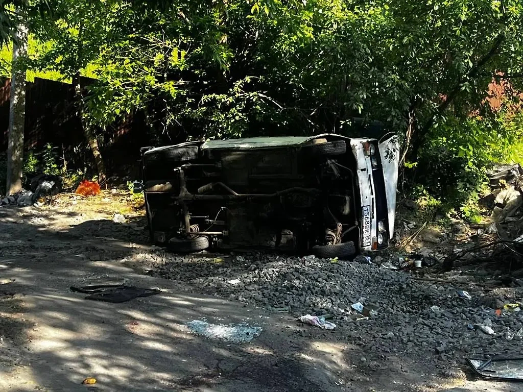 В Ростове-на-Дону пьяный подросток устроил ДТП, погиб его малолетний пассажир. Обложка © Telegram / Госавтоинспекция Ростовской области