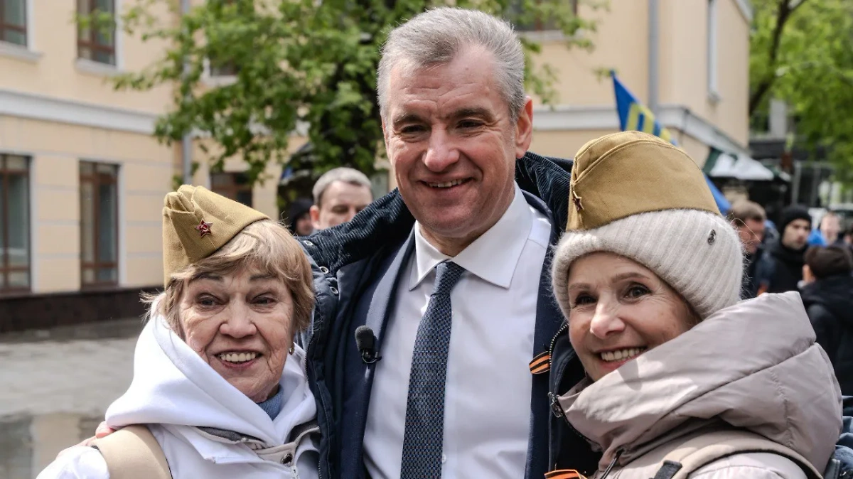 Кадр с митинга либерал-демократов в честь Дня Победы. Фото © Пресс-служба ЛДПР