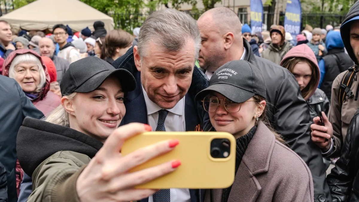 Кадр с митинга либерал-демократов в честь Дня Победы. Фото © Пресс-служба ЛДПР