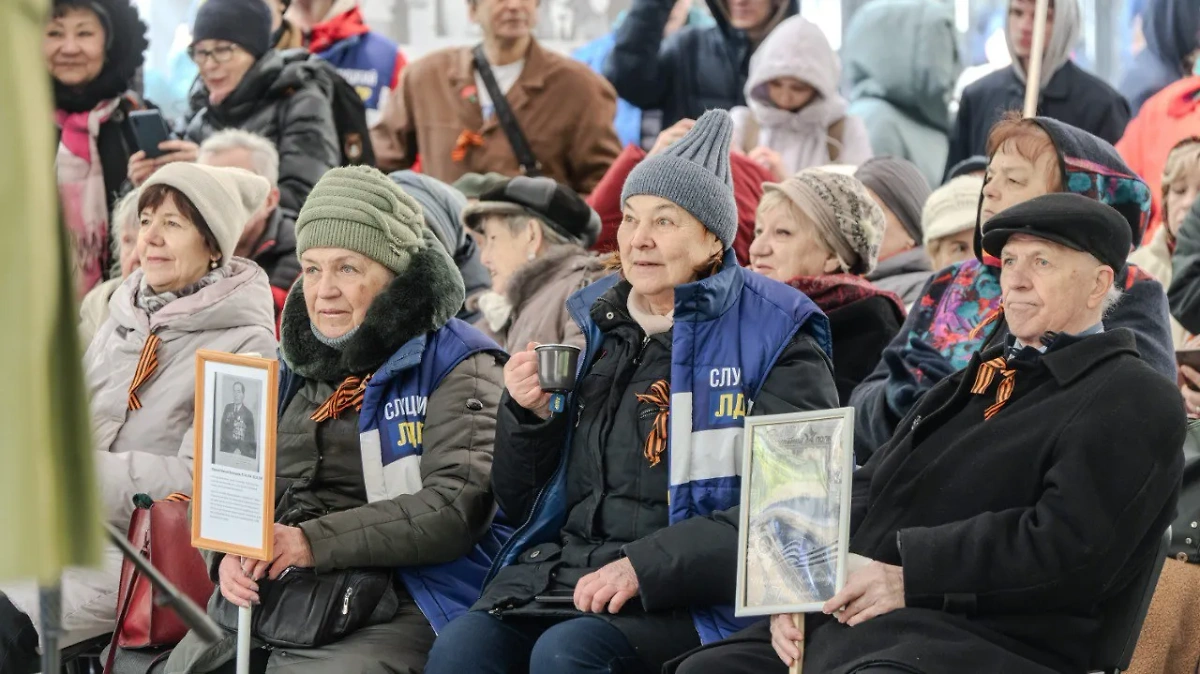 Кадр с митинга либерал-демократов в честь Дня Победы. Фото © Пресс-служба ЛДПР