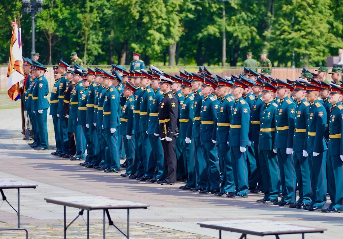 Выпускники Военного университета Минобороны РФ. Фото © Telegram / Минобороны РФ