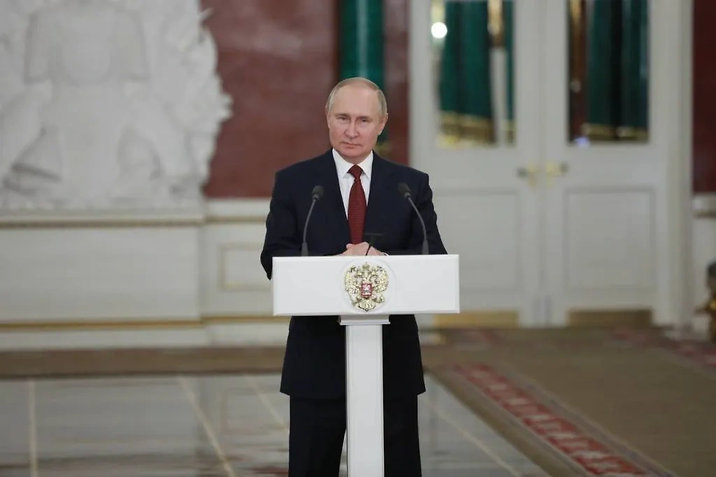 Президент Российской Федерации Владимир Путин. Обложка © Life.ru