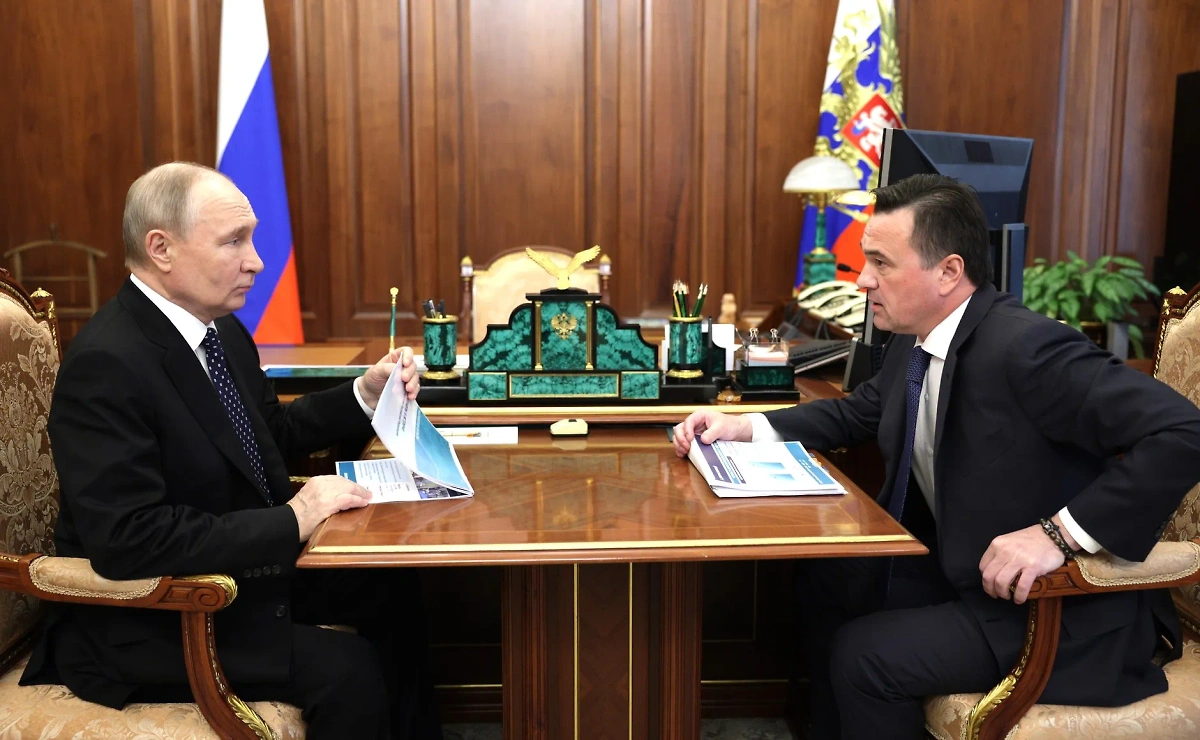 Встреча Путина с губернатором Московской области. Обложка © Kremlin.ru