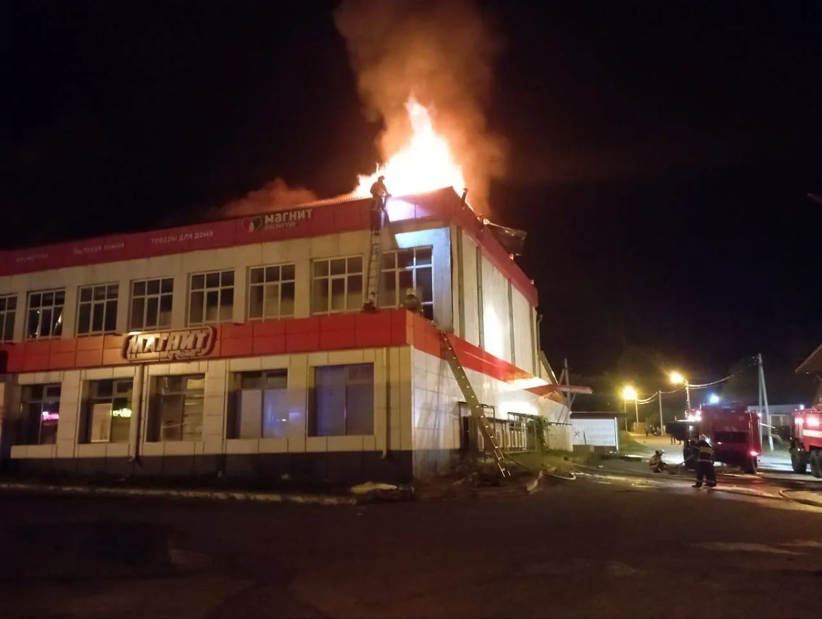 Посёлок Ивня в Белгородской области подвергся атаке ВСУ с помощью FPV-дрона. Обложка © Telegram / Настоящий Гладков