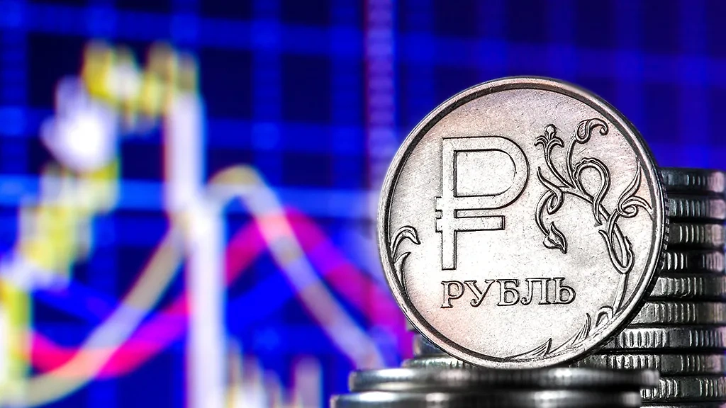 Экономисты дали прогноз курса рубля с 13 июня. Обложка © Shutterstock / FOTODOM / PalSand