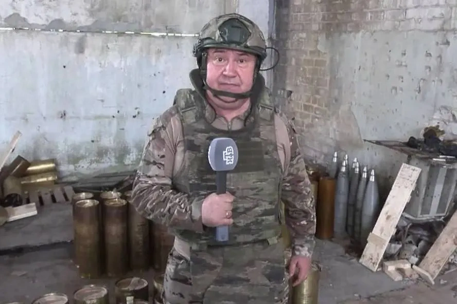 Раненый корреспондент НТВ Алексей Ивлиев. Обложка © Telegram / НТВ