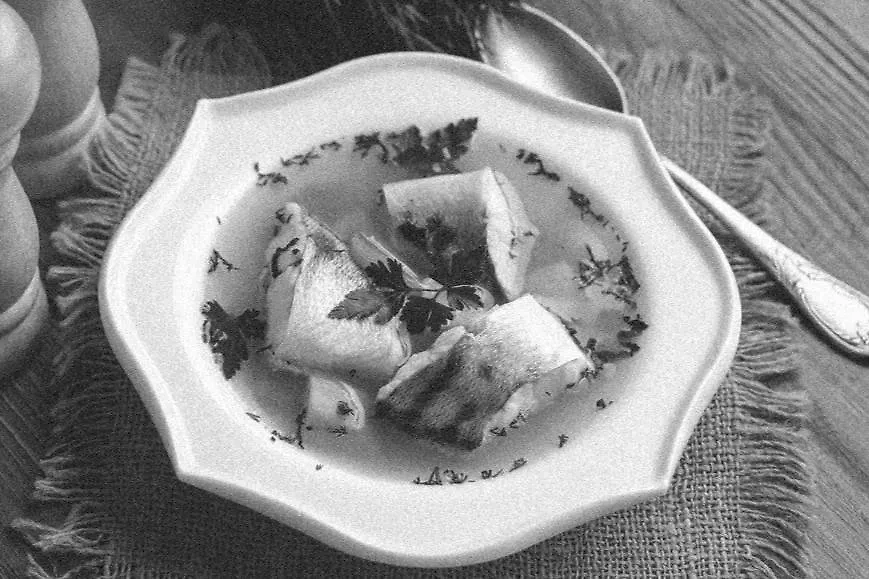 Уху по-русски очень любили в Советском Союзе, но многие рецепт этого супа забыли. Фото © Shutterstock / FOTODOM / Dementieva Iryna
