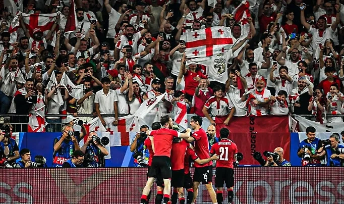 Сборная Грузии по футболу. Обложка © Х / ESPN FC