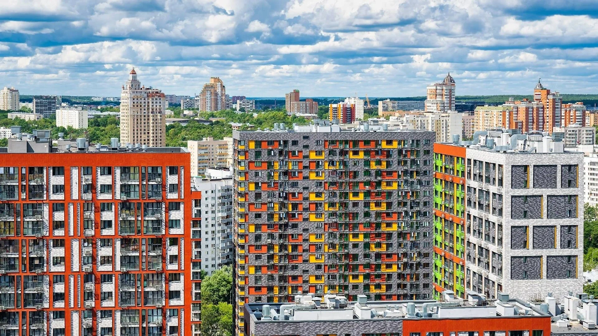 Квартиры на вторичном рынке стоят дешевле, чем новостройки. Фото © Shutterstock / FOTODOM / Eugene_Photo