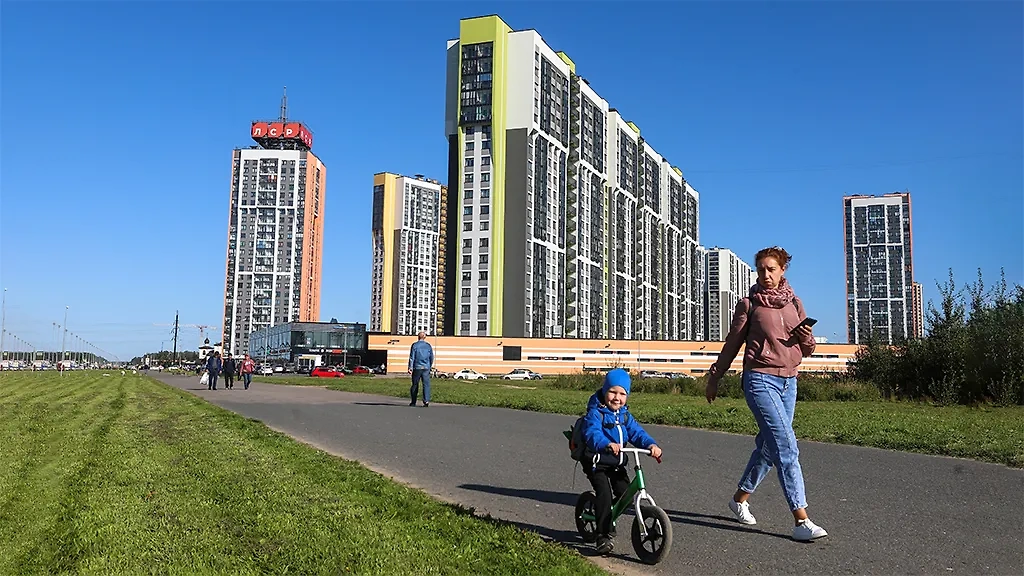 При покупке квартиры в новостройке могут возникнуть сложности. Обложка © ТАСС / Роман Пименов