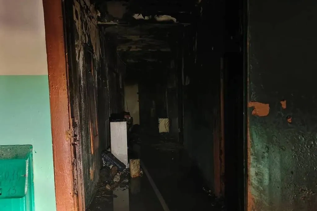 Последствия пожара в общежитии Балашихи. Фото © Telegram / МЧС России