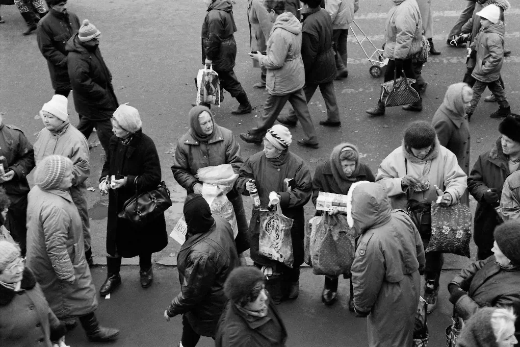 Правила жизни в 90-е голодные годы из историй граждан СССР. Фото © ТАСС / Ираклий Чохонелидзе 