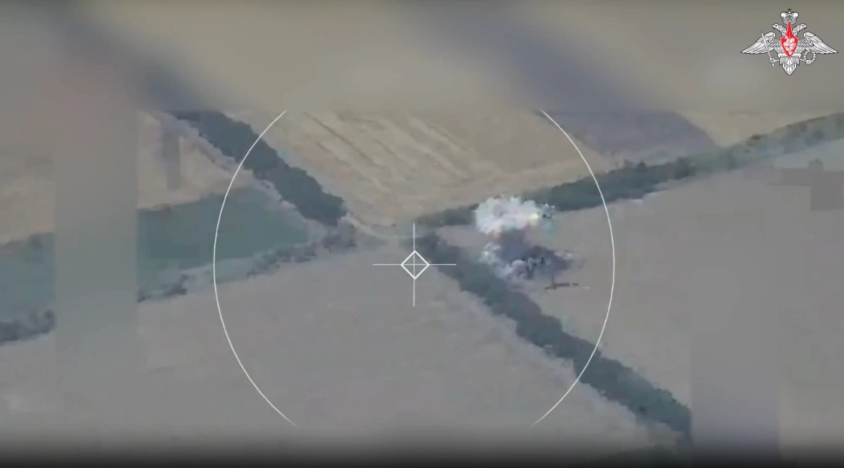 Уничтожение зенитного комплекса ВСУ. Кадр из видео © Telegram / Минобороны России