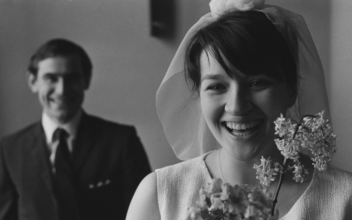 В СССР было не было принято долго встречаться — нужно было сразу жениться. Фото © ТАСС / Мусаэльян Владимир