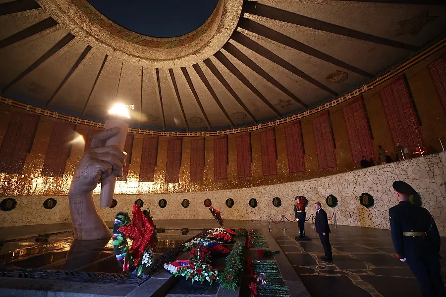 Акция "Завтра была война" на Мамаевом кургане. Фото © Пресс-служба Администрации Волгоградской области