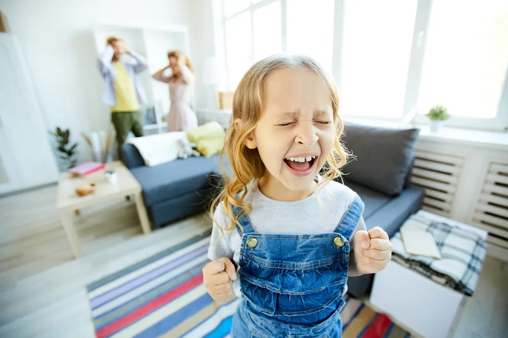 Эти 6 фраз никогда в жизни нельзя говорить детям — последствия будут разрушительными. Обложка © Shutterstock / FOTODOM / Pressmaster