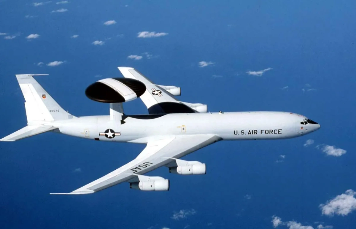 Американский самолёт дальнего радиолокационного обнаружения Boeing E-3 Sentry. Обложка © Wikipedia / U.S. Air Force photo