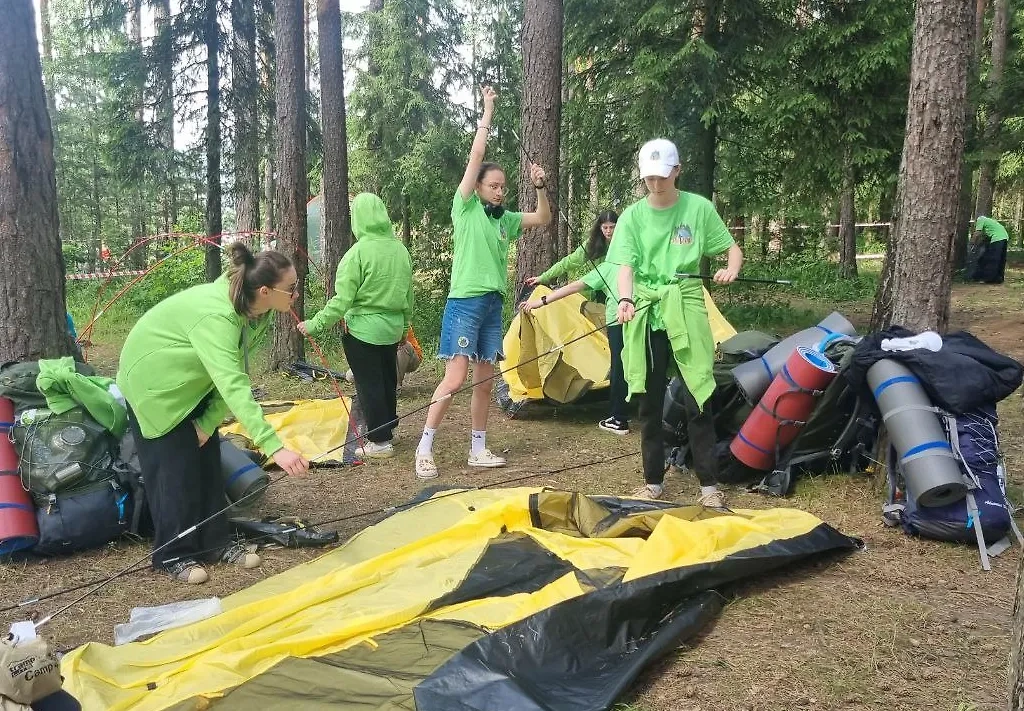 "Наш вектор" стартовал под Смоленском. Обложка © Telegram / Наш вектор. Турслёт