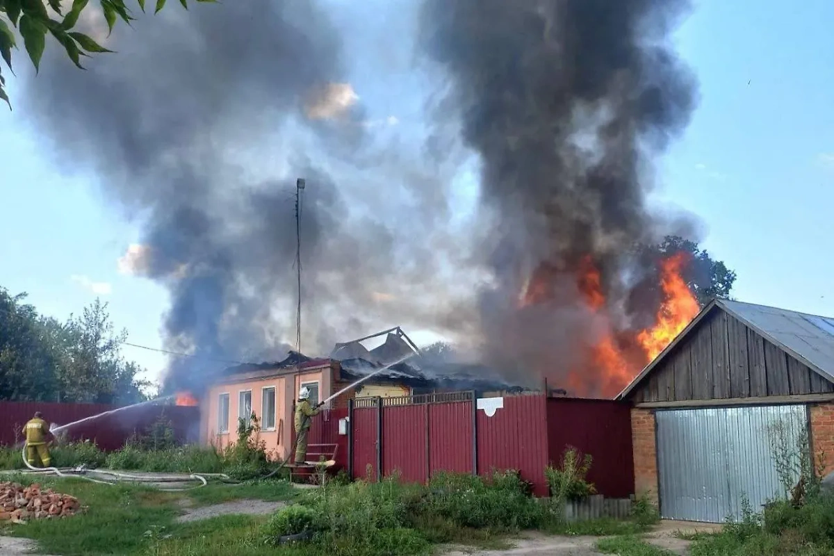 Последствия атаки ВСУ на Белгородскую область. Обложка © Telegram / Настоящий Гладков