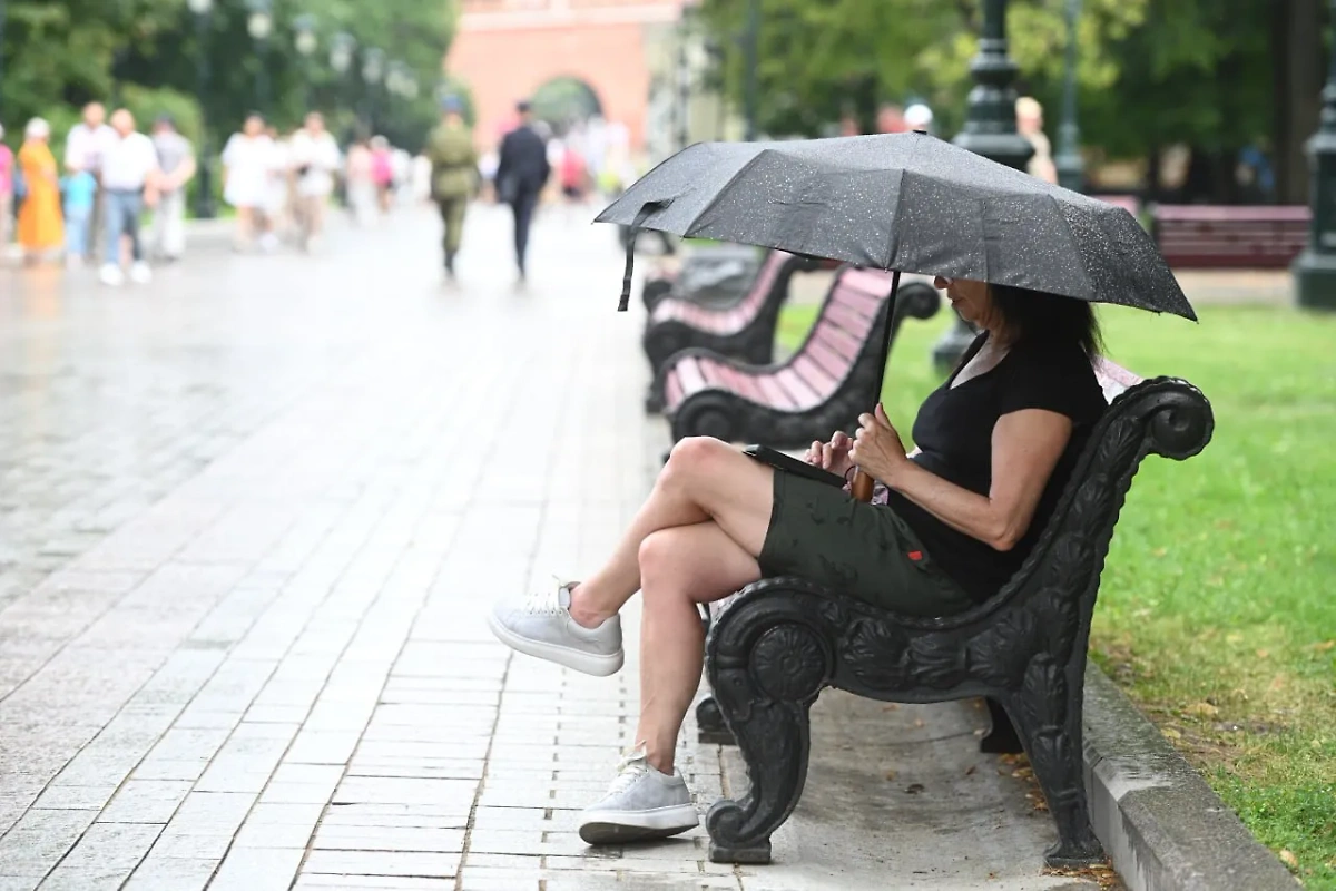 Египетская жара покинет Москву уже в четверг. Обложка © Life.ru