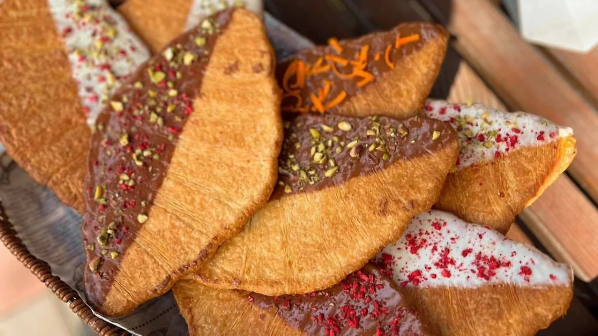 Опрос: Россияне невзлюбили новые плоские круассаны из Кореи за вкус и вид