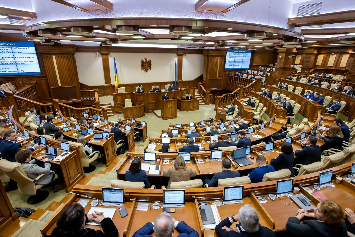 Парламент Молдавии. Обложка © Shutterstock / FOTODOM / Dan Morar