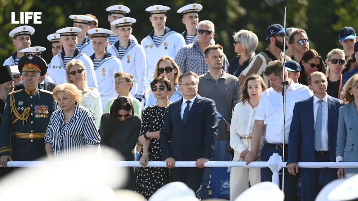 Гости парада в честь Дня ВМФ в Санкт-Петербурге. Фото © Life.ru / Павел Баранов