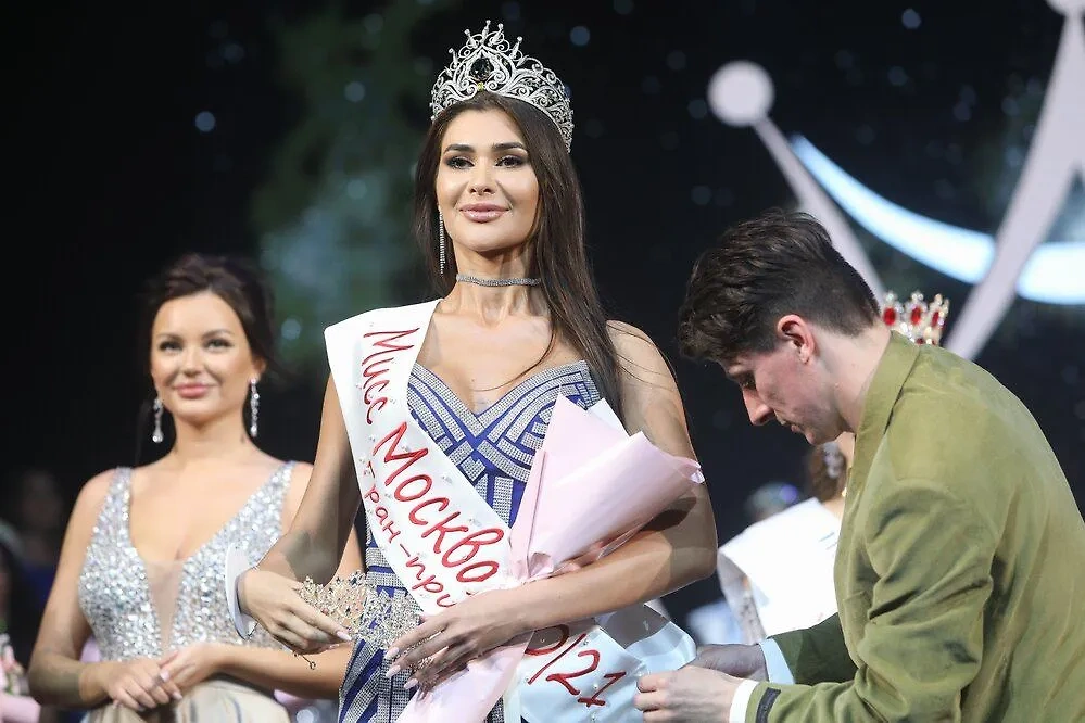 Аля Саламова взяла титул "Мисс Москва" в 2021 году. Фото © АНГ "Москва" / Андрей Никеричев