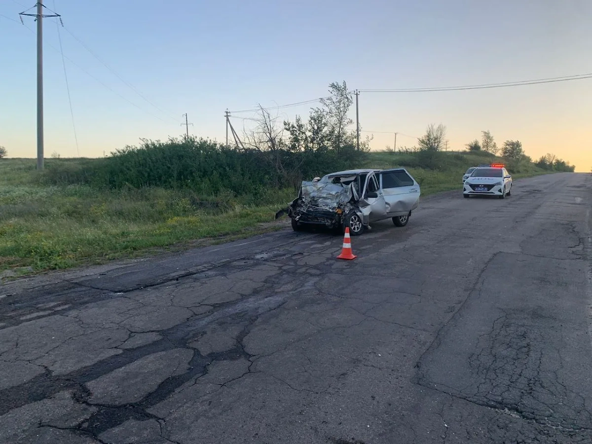 Снимок с места ДТП в Калачеевском районе Воронежской области, в результате которого погибли пять человек. Фото © Telegram / Полиция Воронежской области