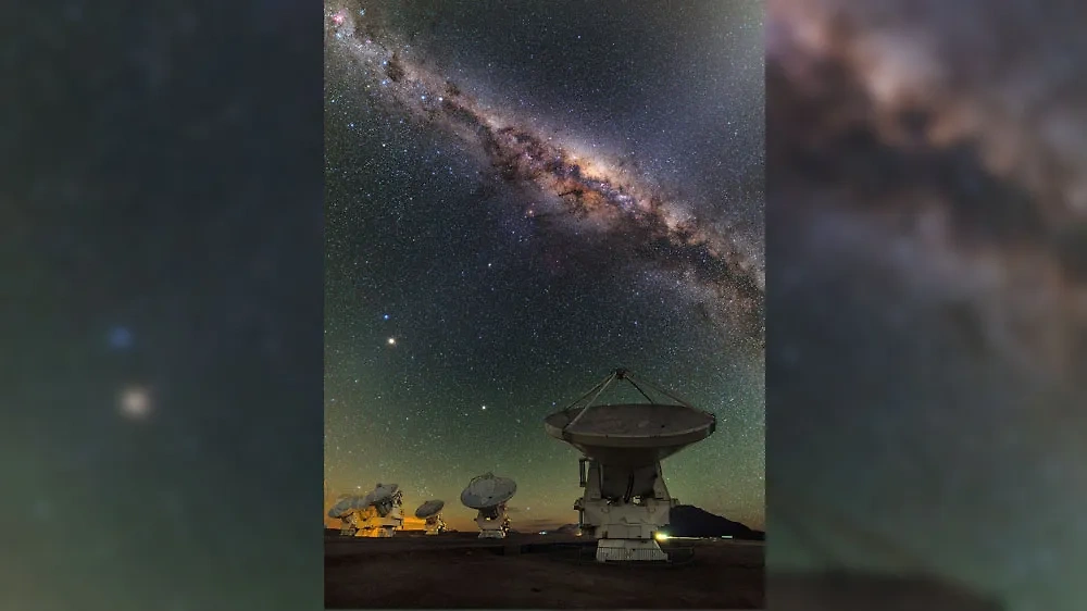 Млечный Путь в небе над обсерваторией Atacama Large Millimeter Array в пустыне Атакама. Фото  © eso.org