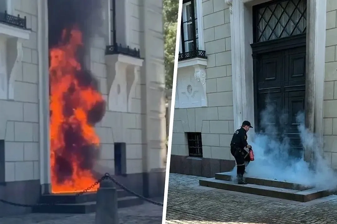 Мужчина в инвалидной коляске попытался поджечь королевский дворец в Осло. Обложка © X / MaqsoodAsi