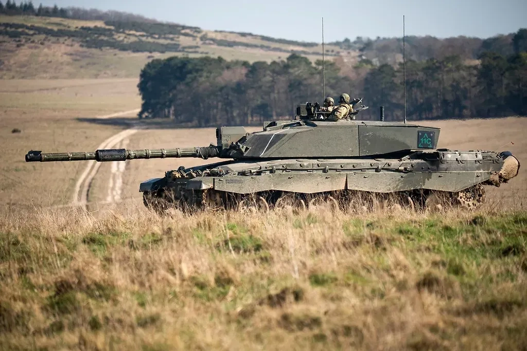 Challenger 2. Обложка © Shutterstock / FOTODOM / Martin Hibberd