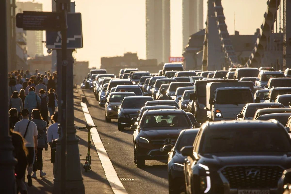 Автодорога в Москве. Обложка © Life.ru