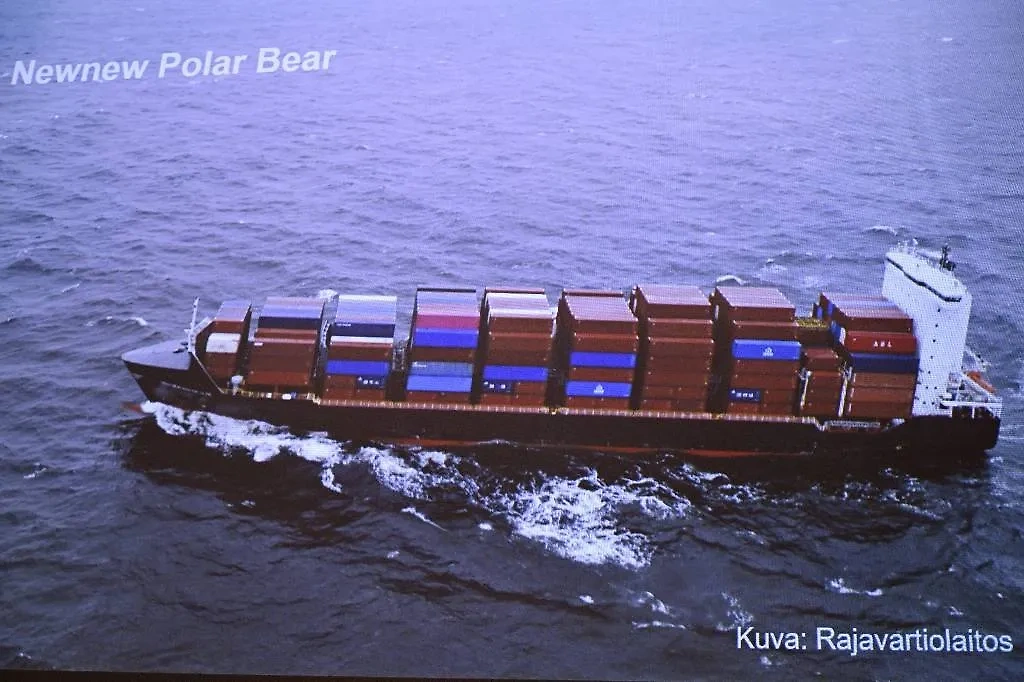 Китайское судно Newnew Polar Bear, которое повредило газопровод Balticconnector между Финляндией и Эстонией. Обложка © ТАСС / IMAGO / Heikki Saukkomaa