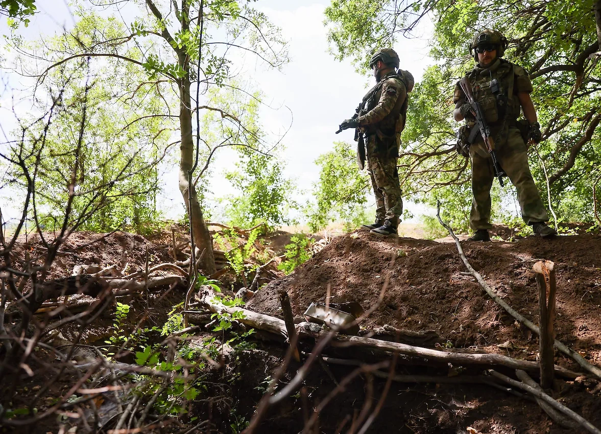 Российские военные в зоне СВО. Обложка © ТАСС / Александр Река