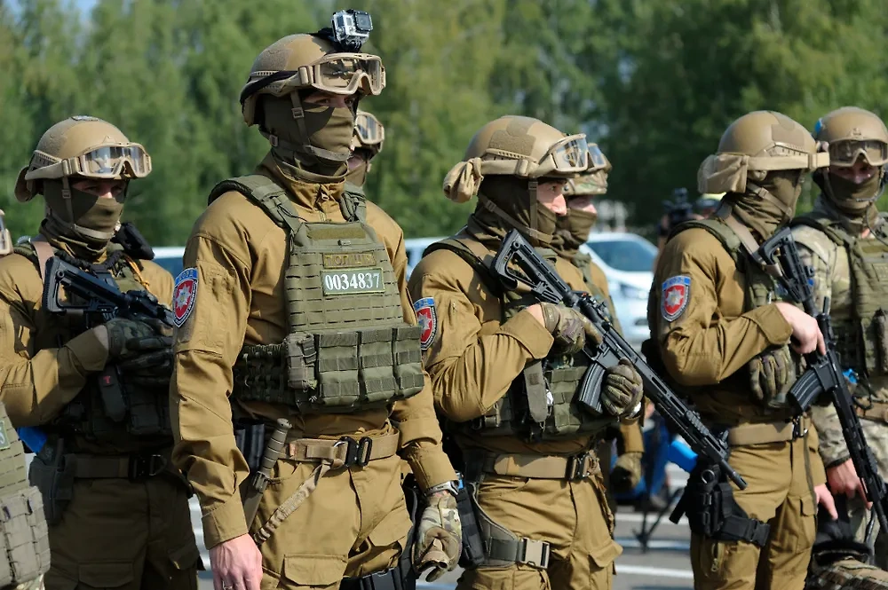 Украинская полиция готовится к "мясным штурмам" в зоне СВО. Обложка © Shutterstock / FOTODOM / Krysja