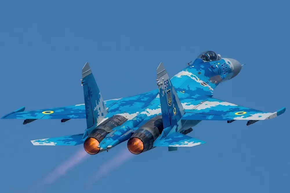 Украинский Су-27. Обложка © Shutterstock / FOTODOM / Dawid Lech