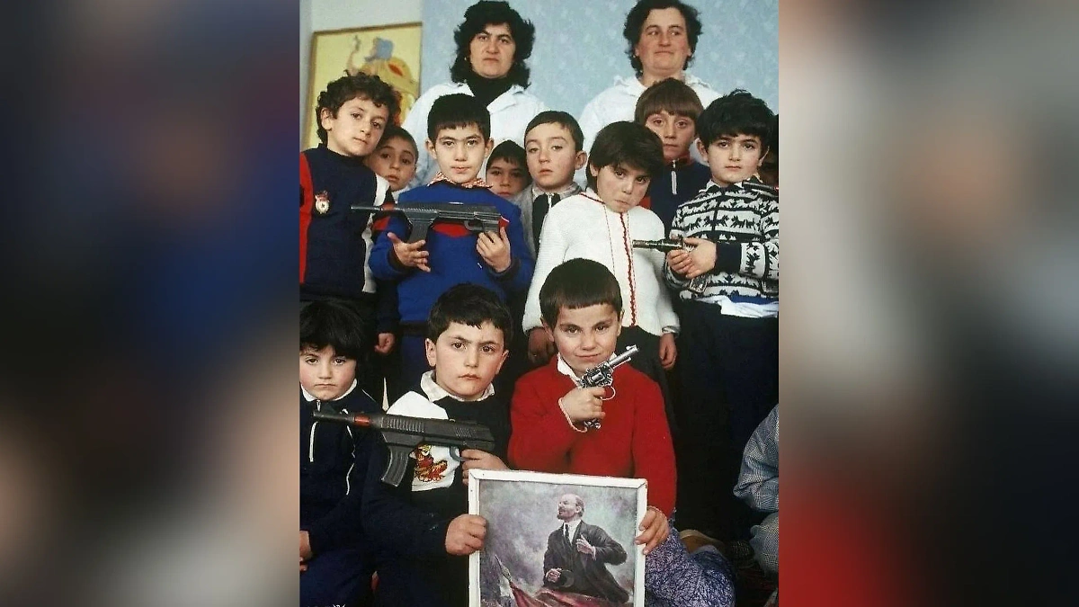 Дети в детском саду армянского села Арцвашен в 1990 году. Фото © Telegram / История человечества