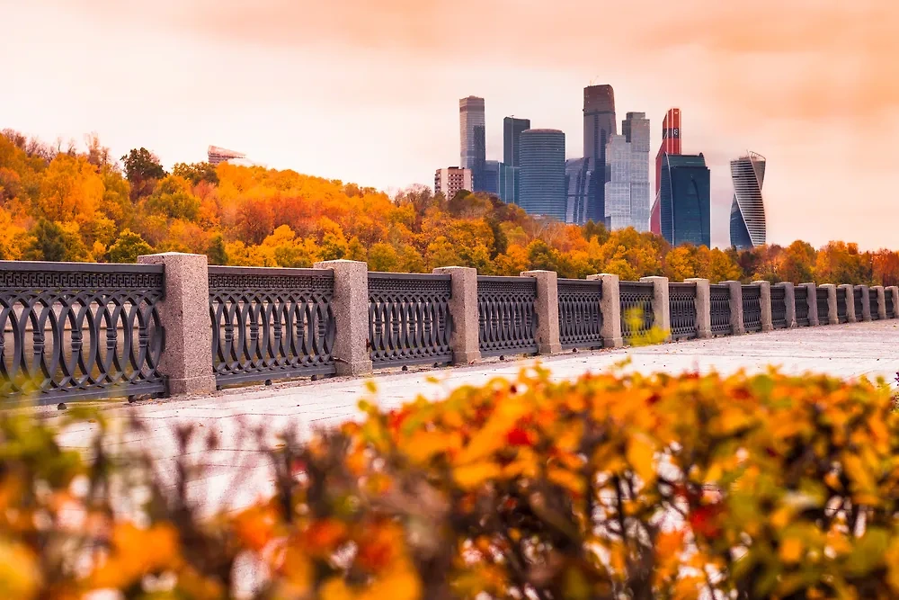 Осень в столице. Фото © Shutterstock / FOTODOM / artistVMG