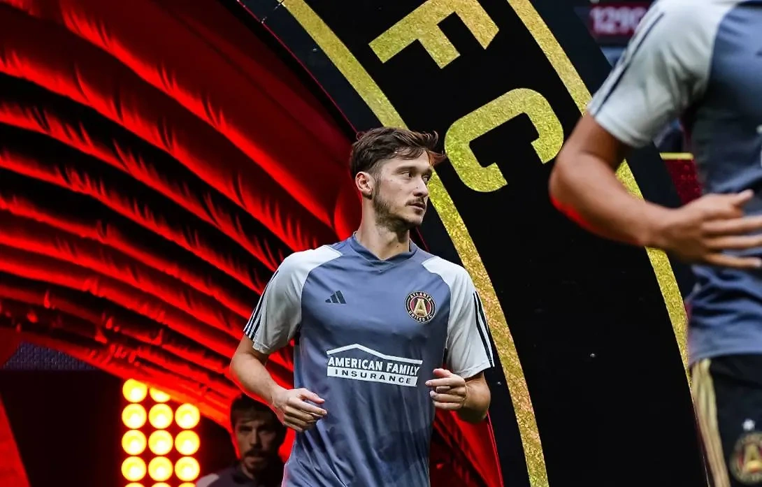 Футболист Алексей Миранчук. Обложка ©  X / Atlanta United FC