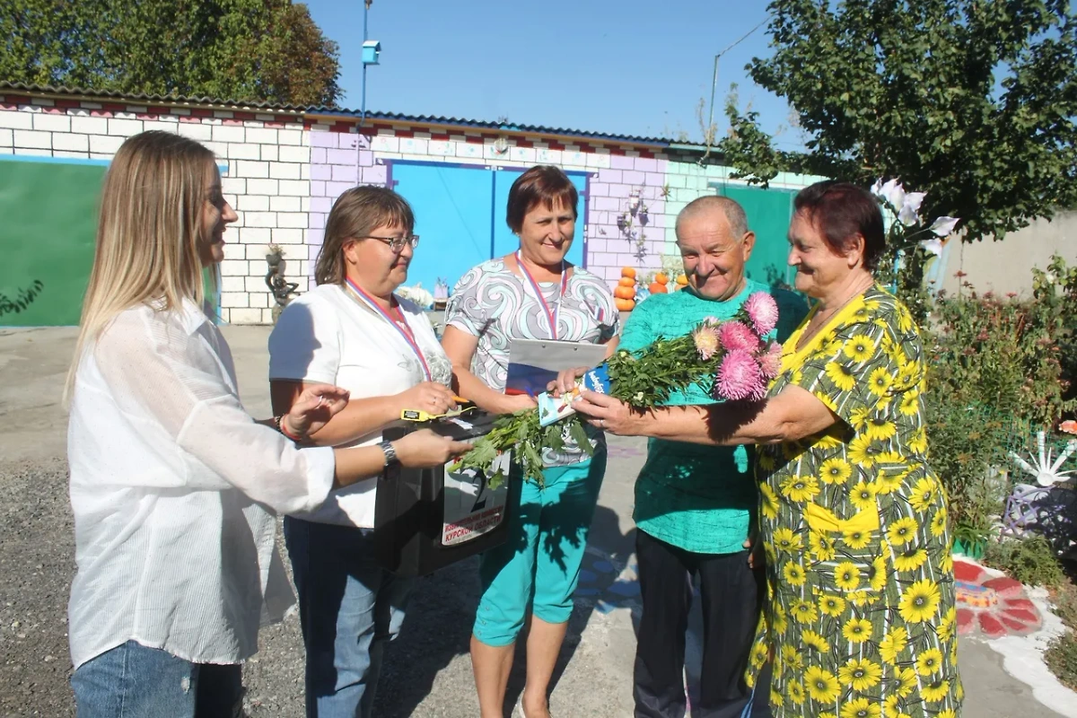 Виталий Иванович и Нина Алексеевна Рыжковы. Обложка © Предоставлено Life.ru