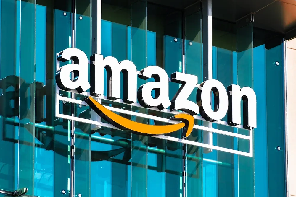 Суд назначил Amazon 200 млн рублей оборотного штрафа за отсутствие филиала в РФ. Обложка © Shutterstock