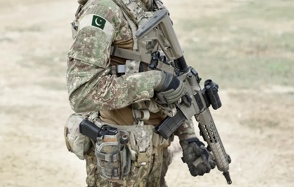 Армия Пакистана приведена в чрезвычайно высокую боевую готовность. Обложка © Shutterstock