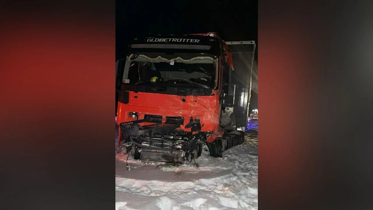 Последствия смертельного ДТП в Пензенской области, где погибло 7 человек. Обложка © МВД Медиа / Пресс-служба УМВД России по Пензенской области