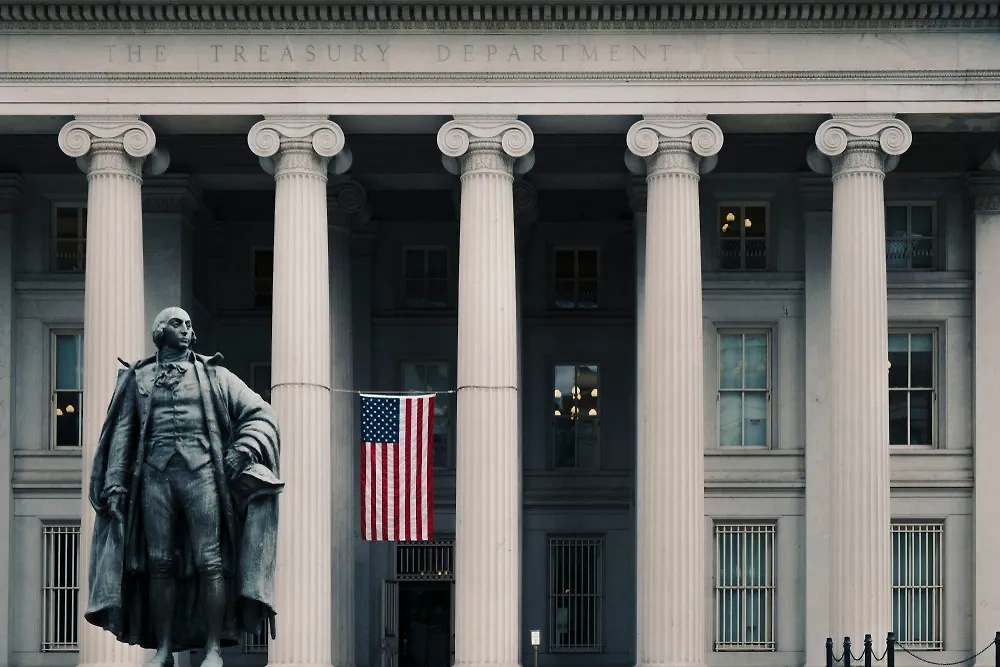 Здание казначейства США. Обложка © Shutterstock