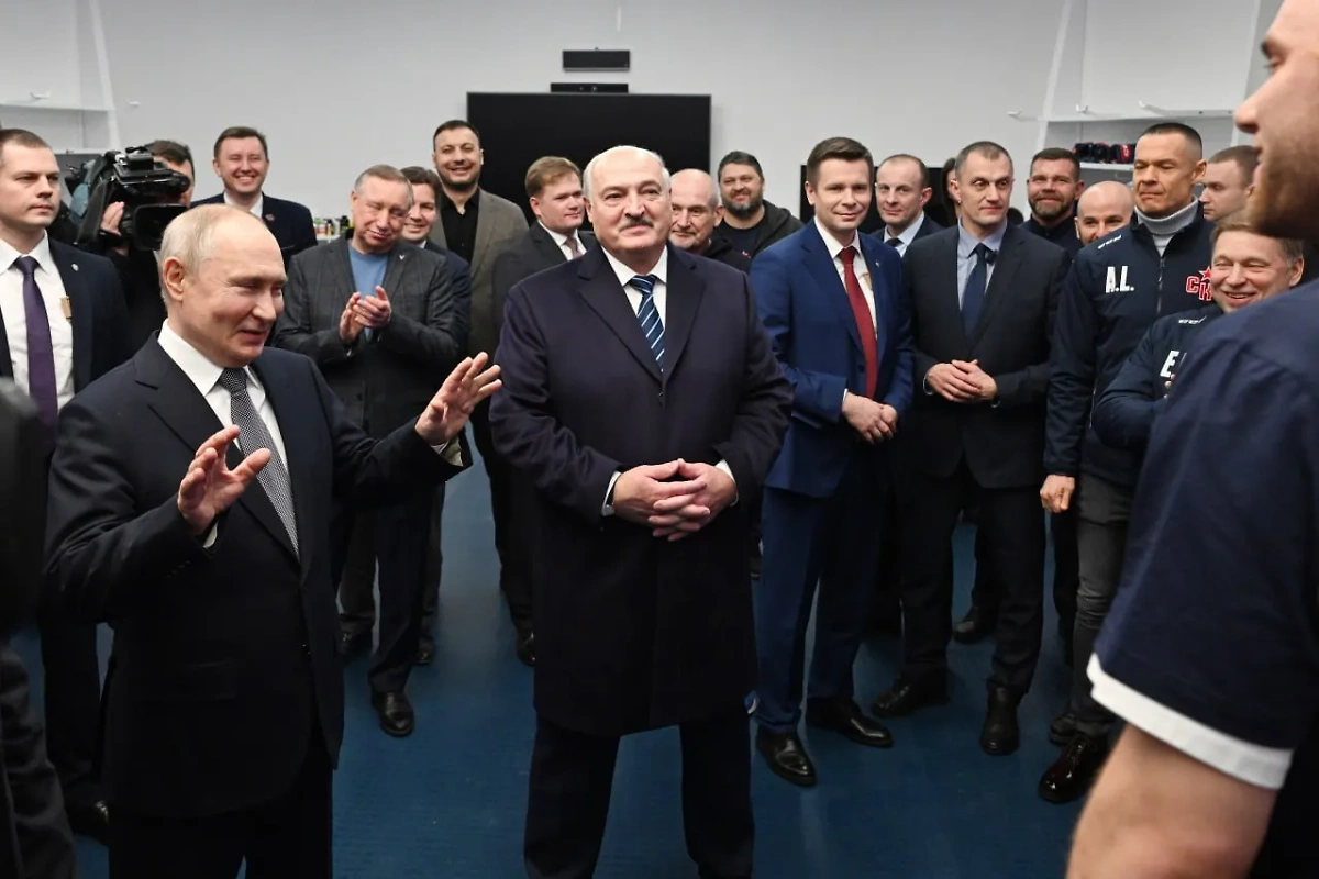 Владимир Путин и Александр Лукашенко на "СКА-арене" в Петербурге. Обложка © Telegram / "Кремль. Новости"