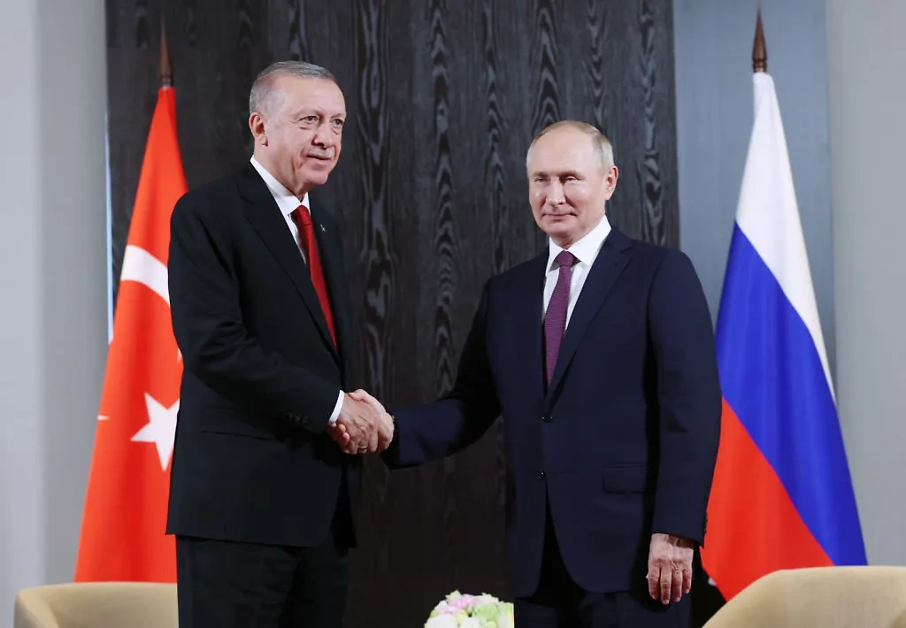 Президент России Владимир Путин и турецкий лидер Реджеп Тайип Эрдоган. Обложка © Getty Images / Murat Kula