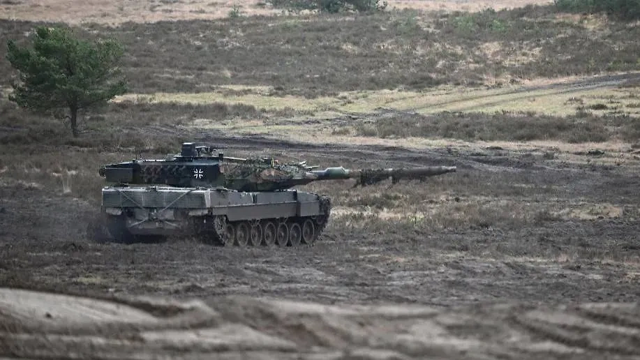 ВС РФ уничтожили на Сватовском направлении взвод танков Leopard 2A6 ВСУ. Обложка © Getty Images / Federico Gambarini / picture alliance