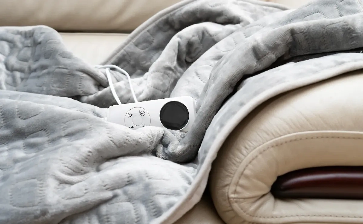 Одеяло с подогревом. Обложка © Shutterstock